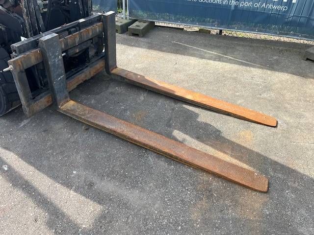 Forklift Nissan 40 LPG 4000kg 2006