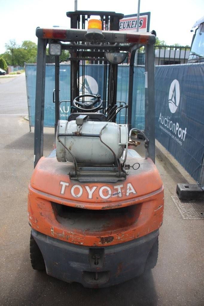 Forklift Toyota 42-7FGF25 LPG 2500kg 4.5m 2003