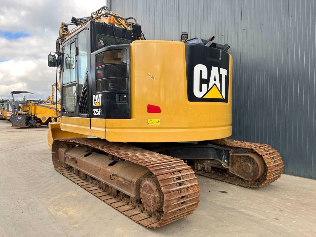 CAT 325F LCR