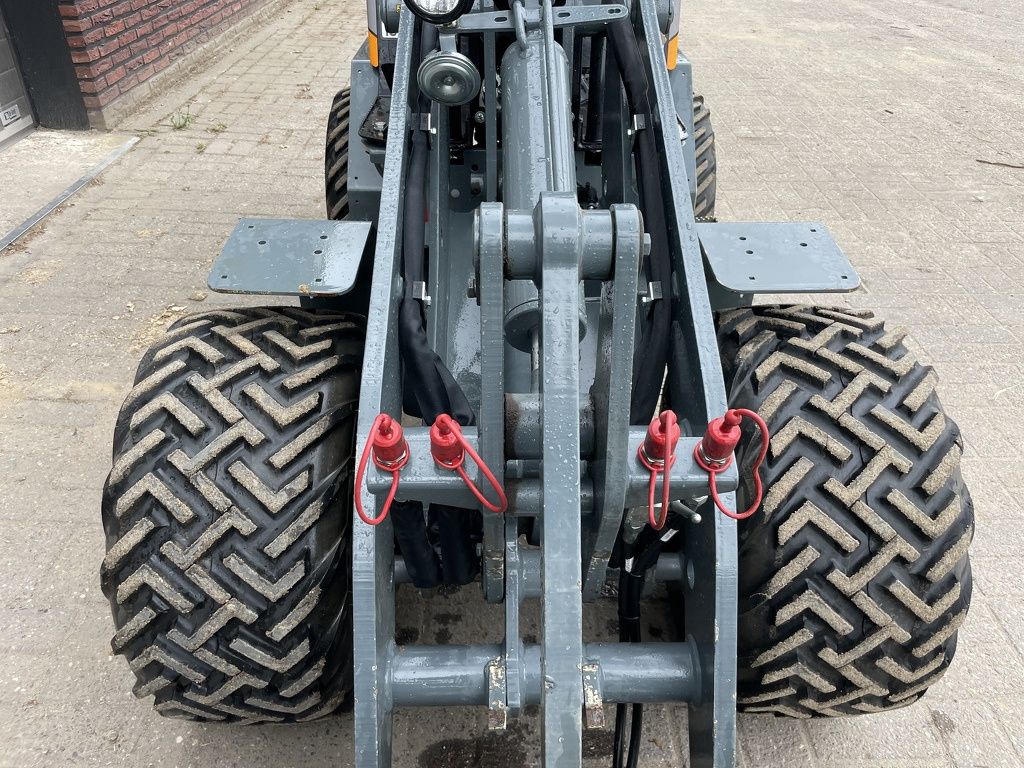 Giant G1500 HD X-TRA minishovel BJ 2021 182 uur MARGE