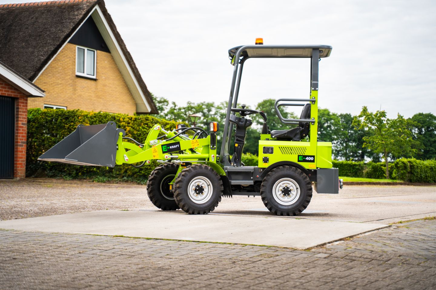E-Kraft elektrische mini shovel wiellader weideman knikmops