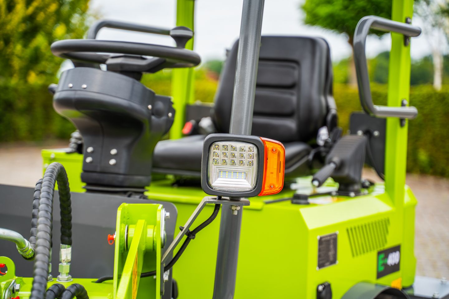 E-Kraft elektrische mini shovel wiellader weideman knikmops