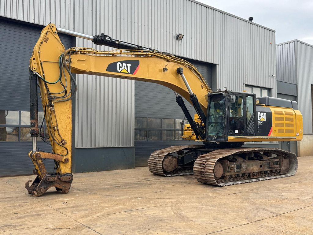 Caterpillar 352F