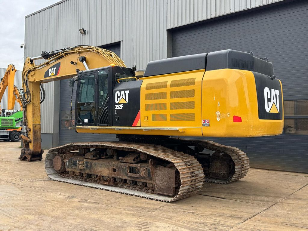 Caterpillar 352F