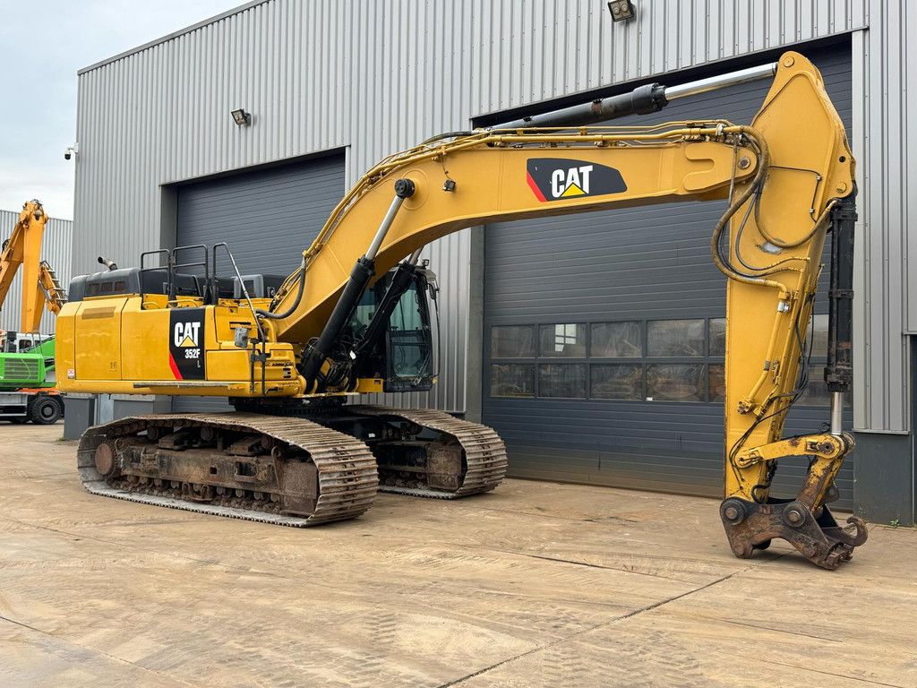 Caterpillar 352F
