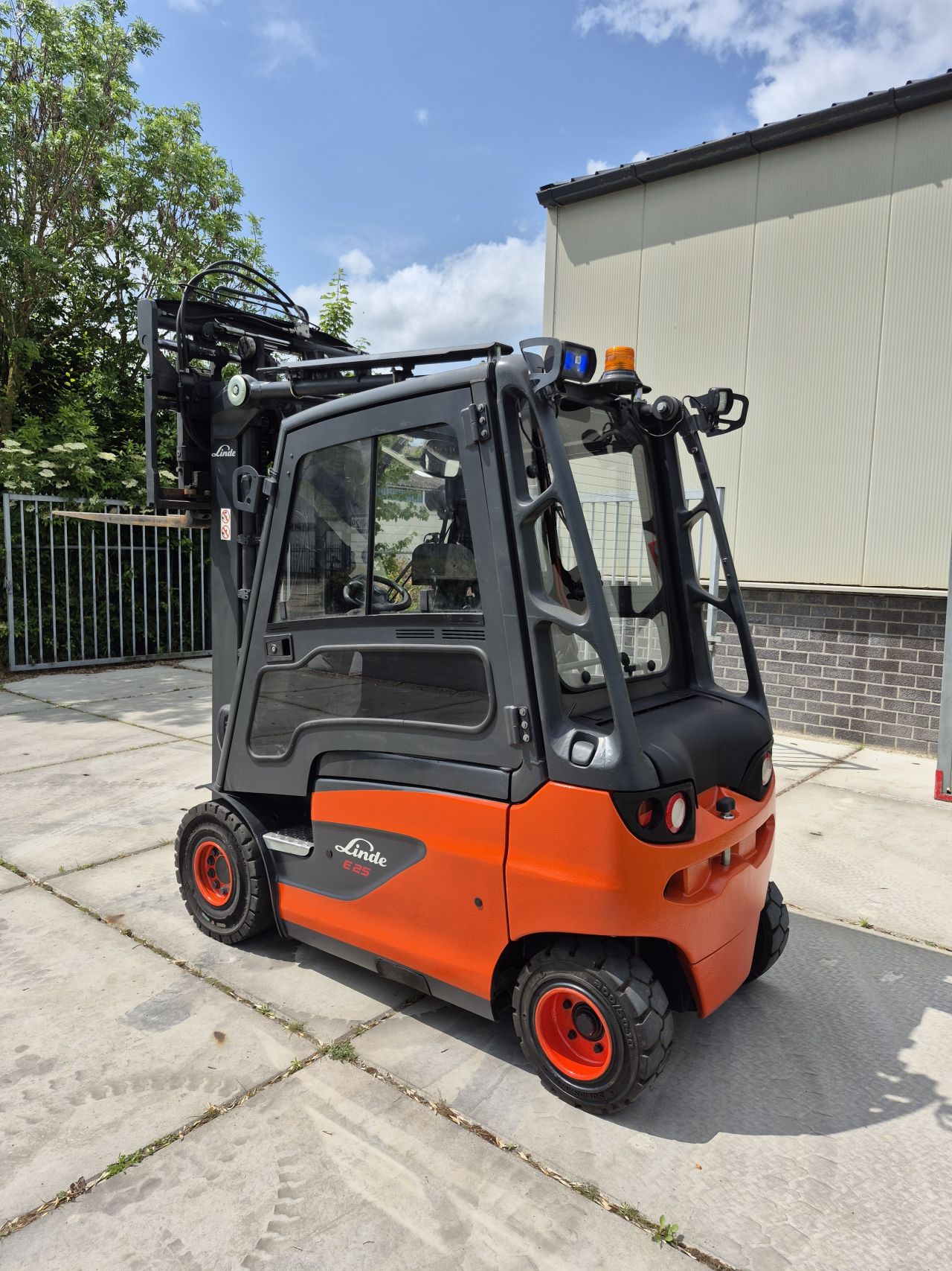 Linde E25-01 bj 2020 triplex sideshift vorkversteller 3880 uur