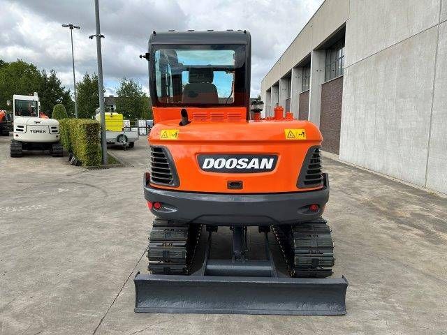 Rupsgraafmachine Doosan DX55-9C Diesel 2019