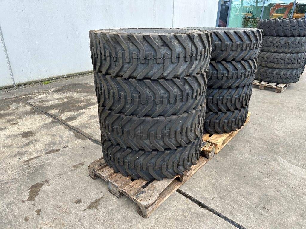 Crane tires Bandenmarkt 315/80 R22.5 with rim New