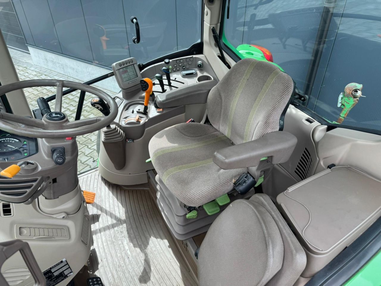 John Deere 6330 Premium AQ