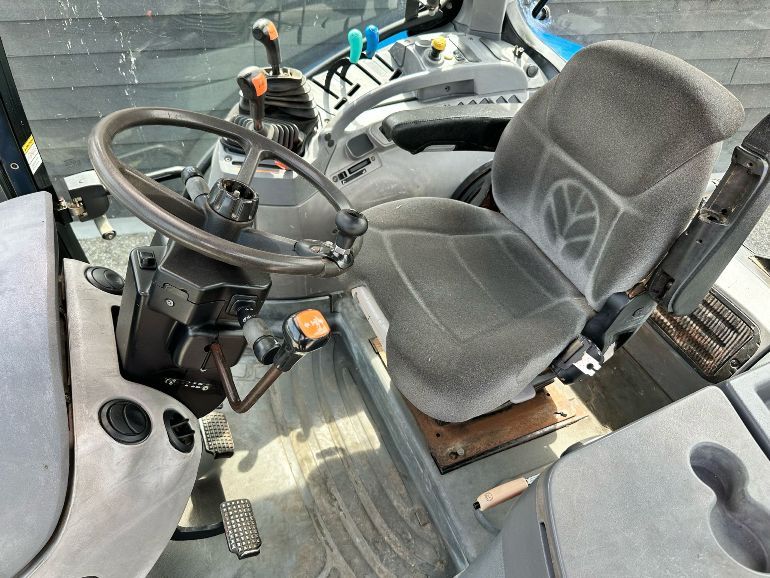 TE KOOP: zeer nette NEW HOLLAND TS100A