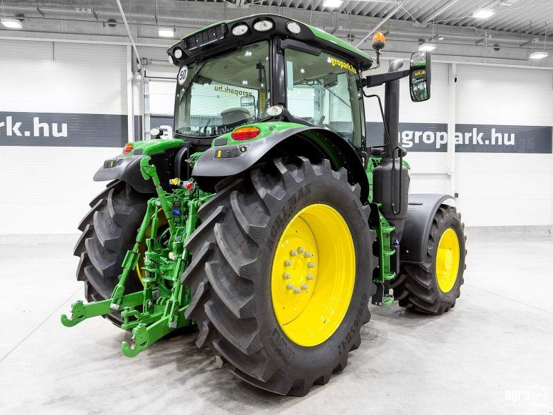 John Deere 6175R