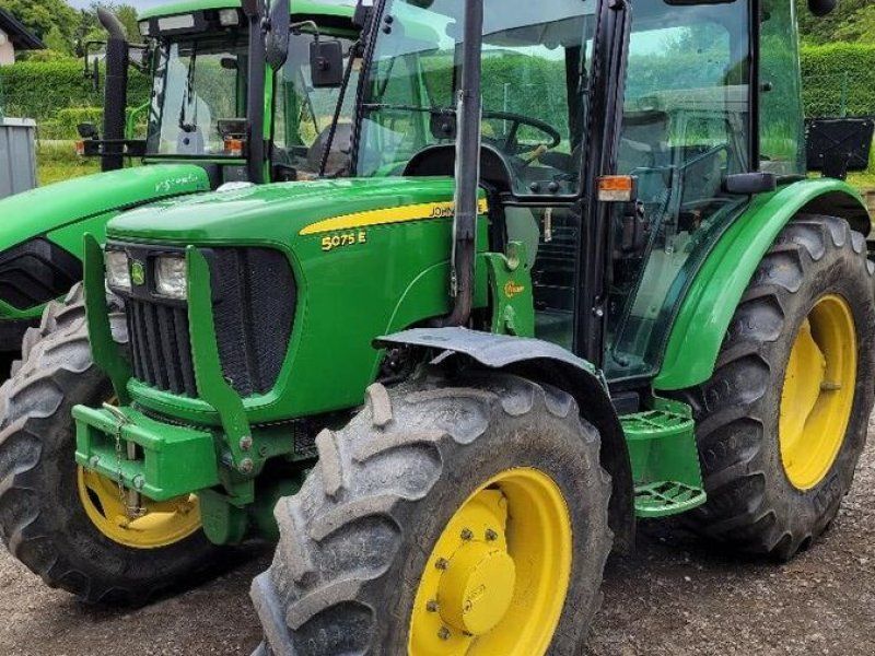 John Deere 5075 E