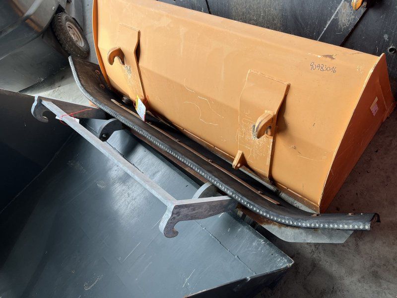 Weidemann Gummischieber 2000mm mit Euro