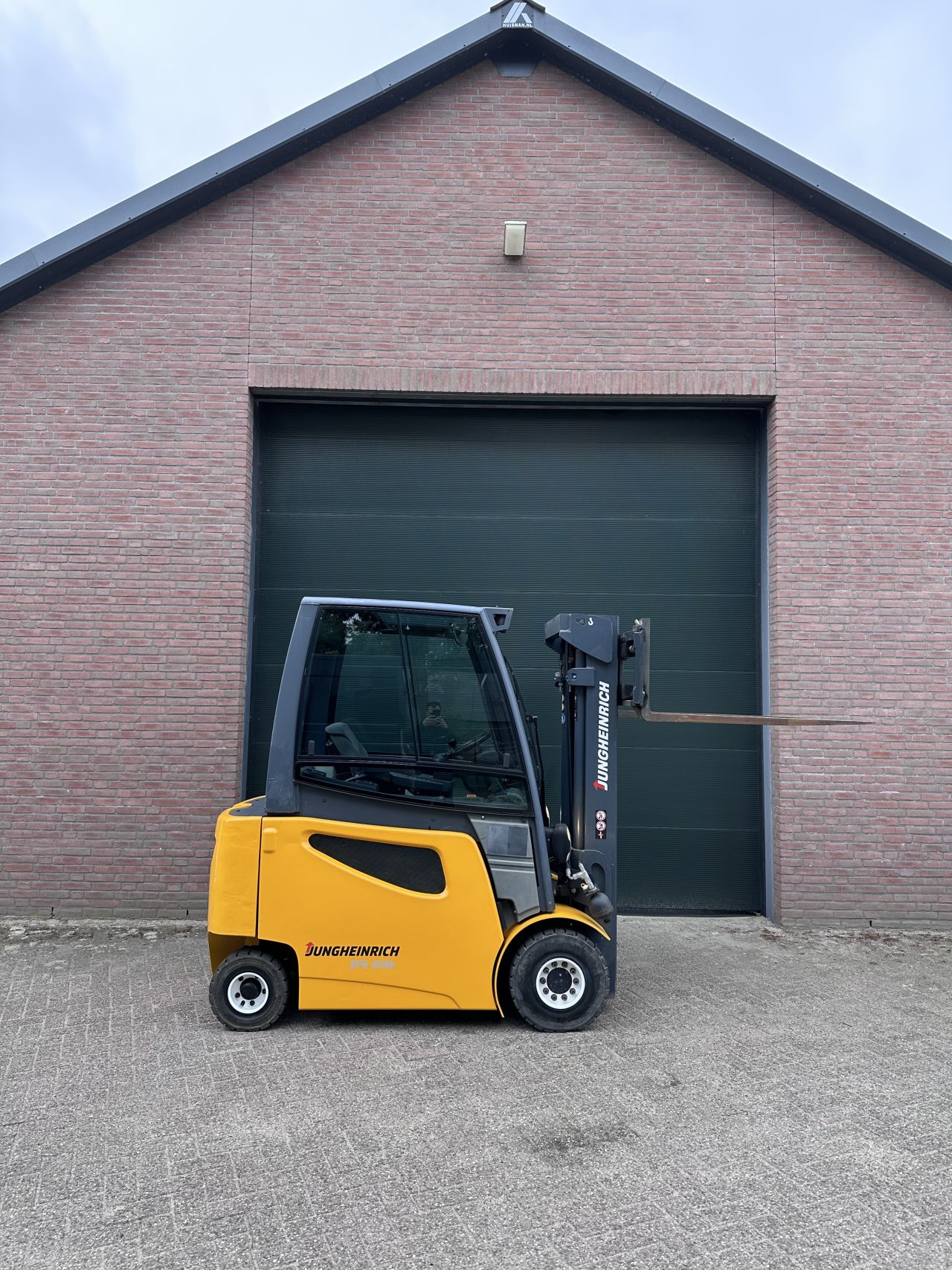 Jungheinrich EFG425K 2500kg 2200 uur triplo elektrische heftruck