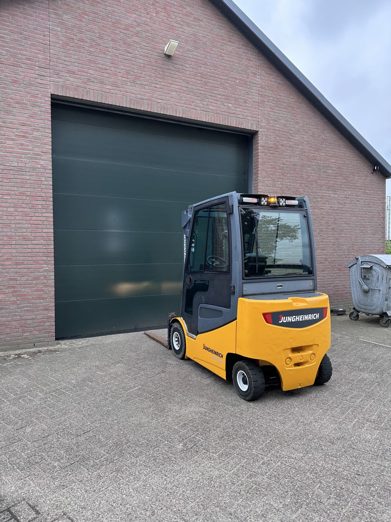 Jungheinrich EFG425K 2500kg 2200 uur triplo elektrische heftruck