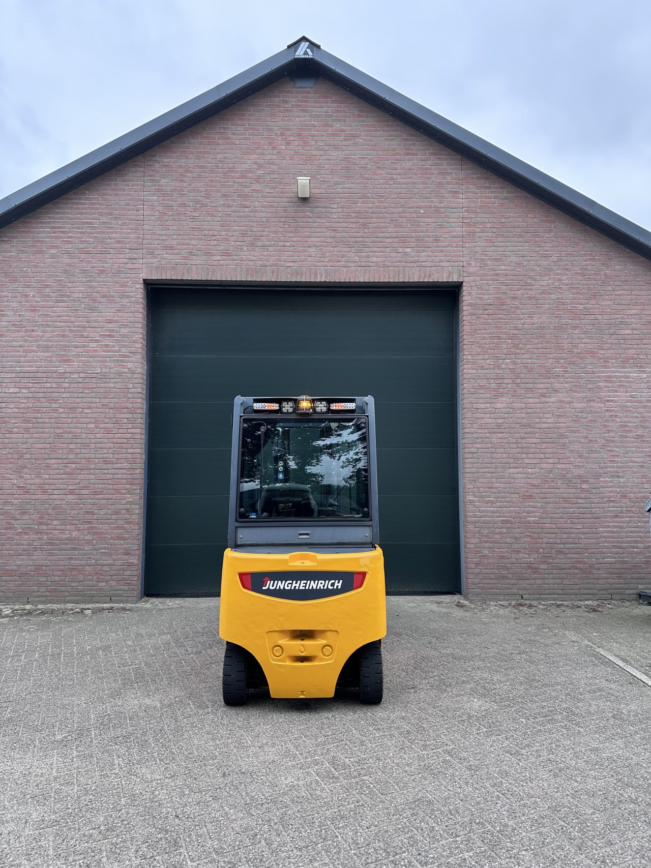 Jungheinrich EFG425K 2500kg 2200 uur triplo elektrische heftruck
