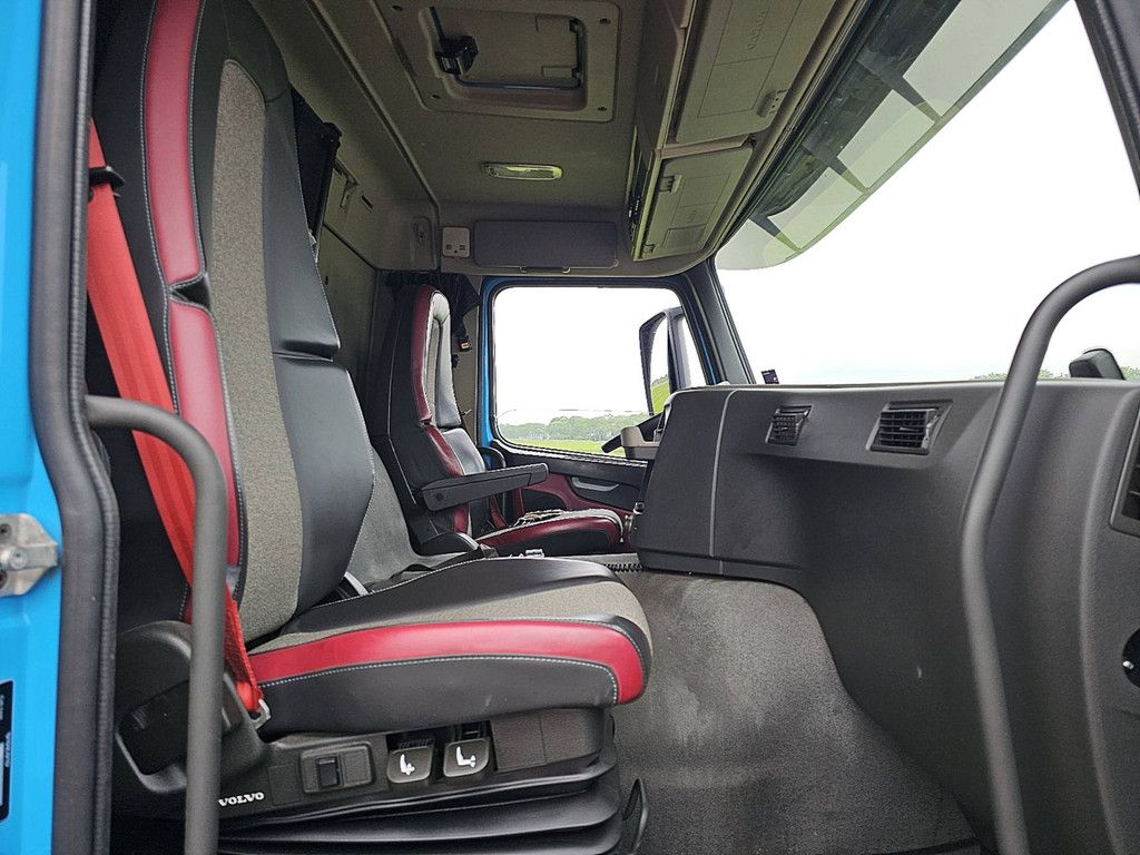 VOLVO FM 370 19.5t 2.5t lift airc