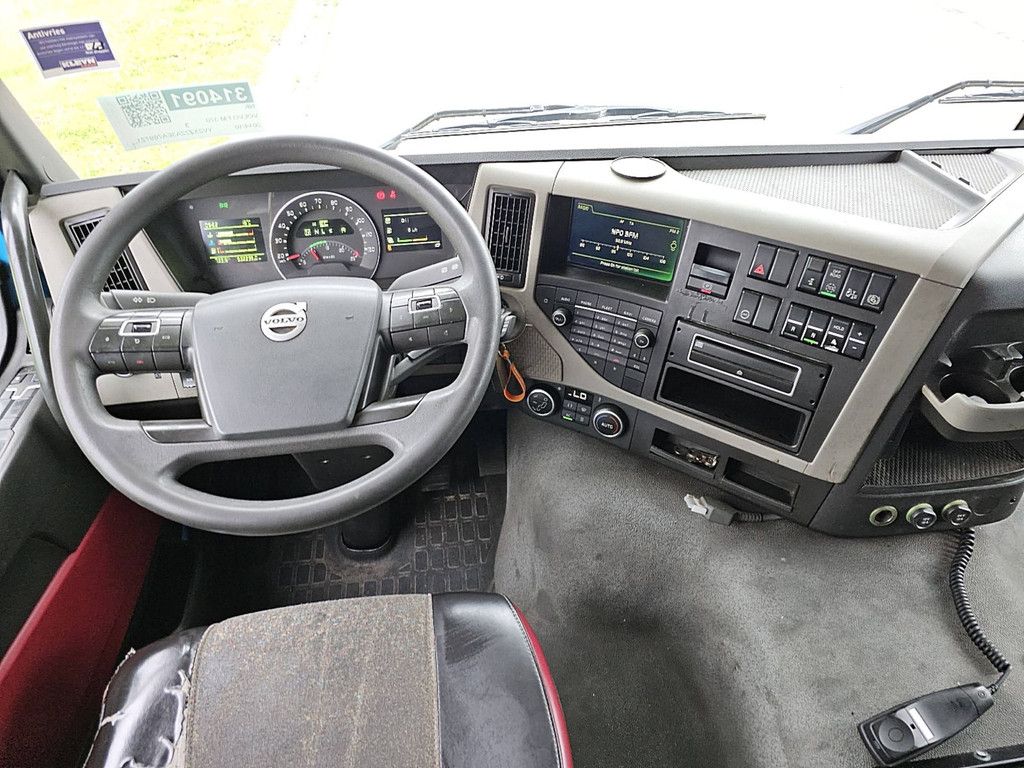 VOLVO FM 370 19.5t 2.5t lift airc