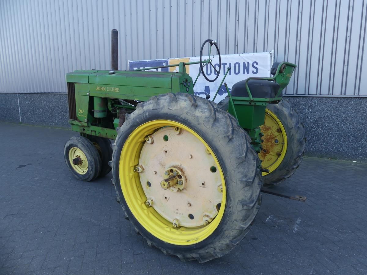 John Deere 70