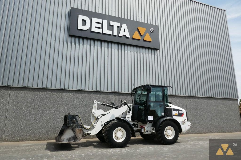 Caterpillar 906M