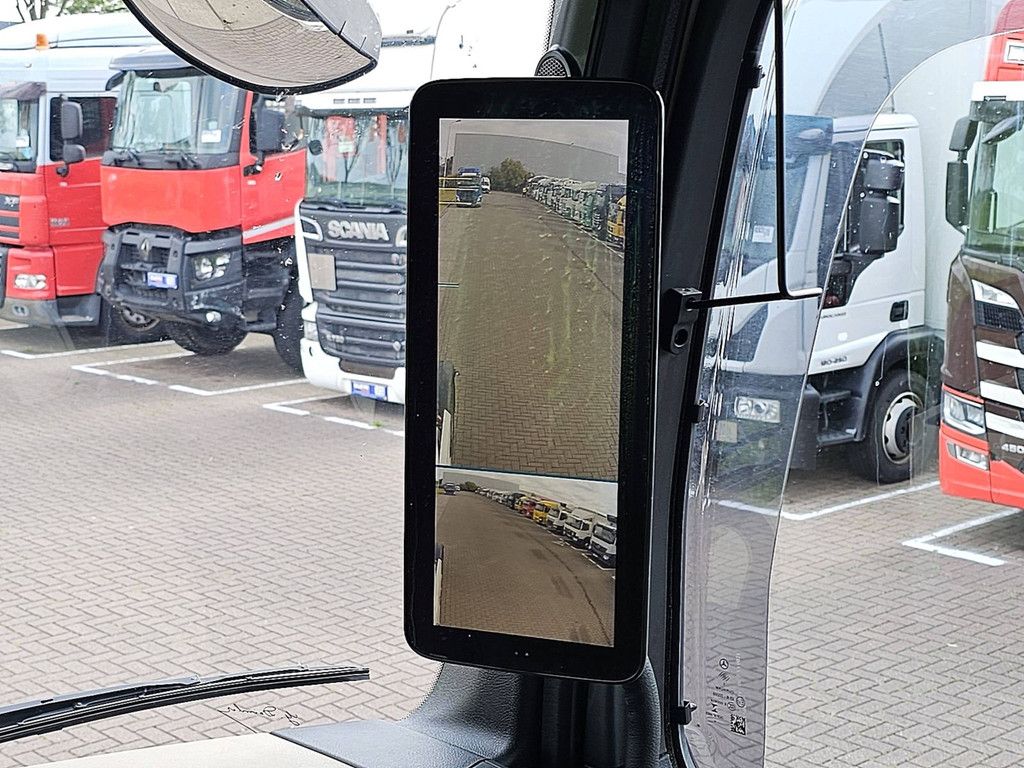 MERCEDES-BENZ ACTROS 1845 LS