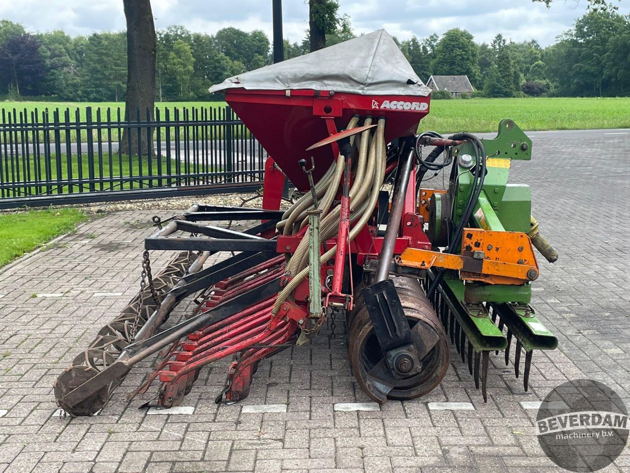Amazone REV 301 Accord Pneumatic DL 300