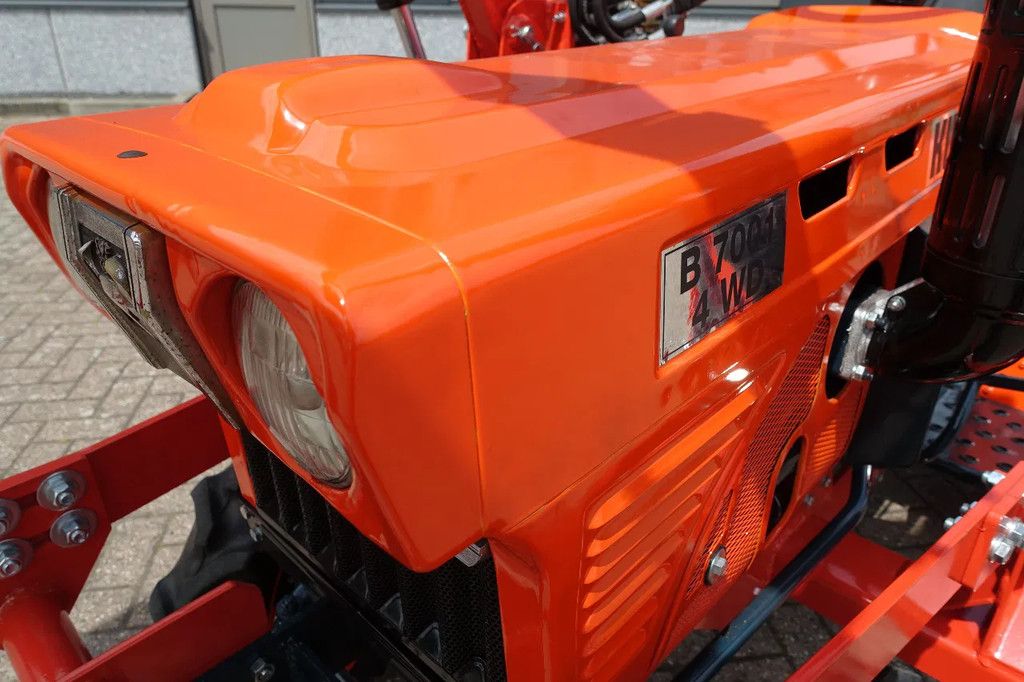 Kubota B7001 4wd / Voorlader