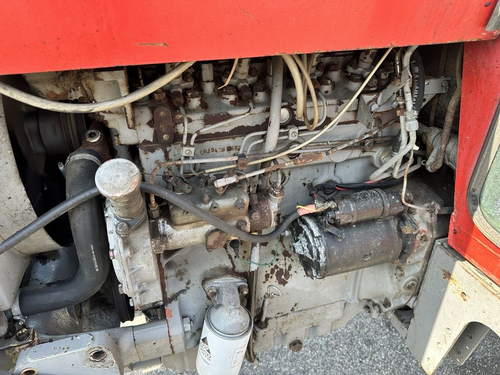 Massey Ferguson 590
