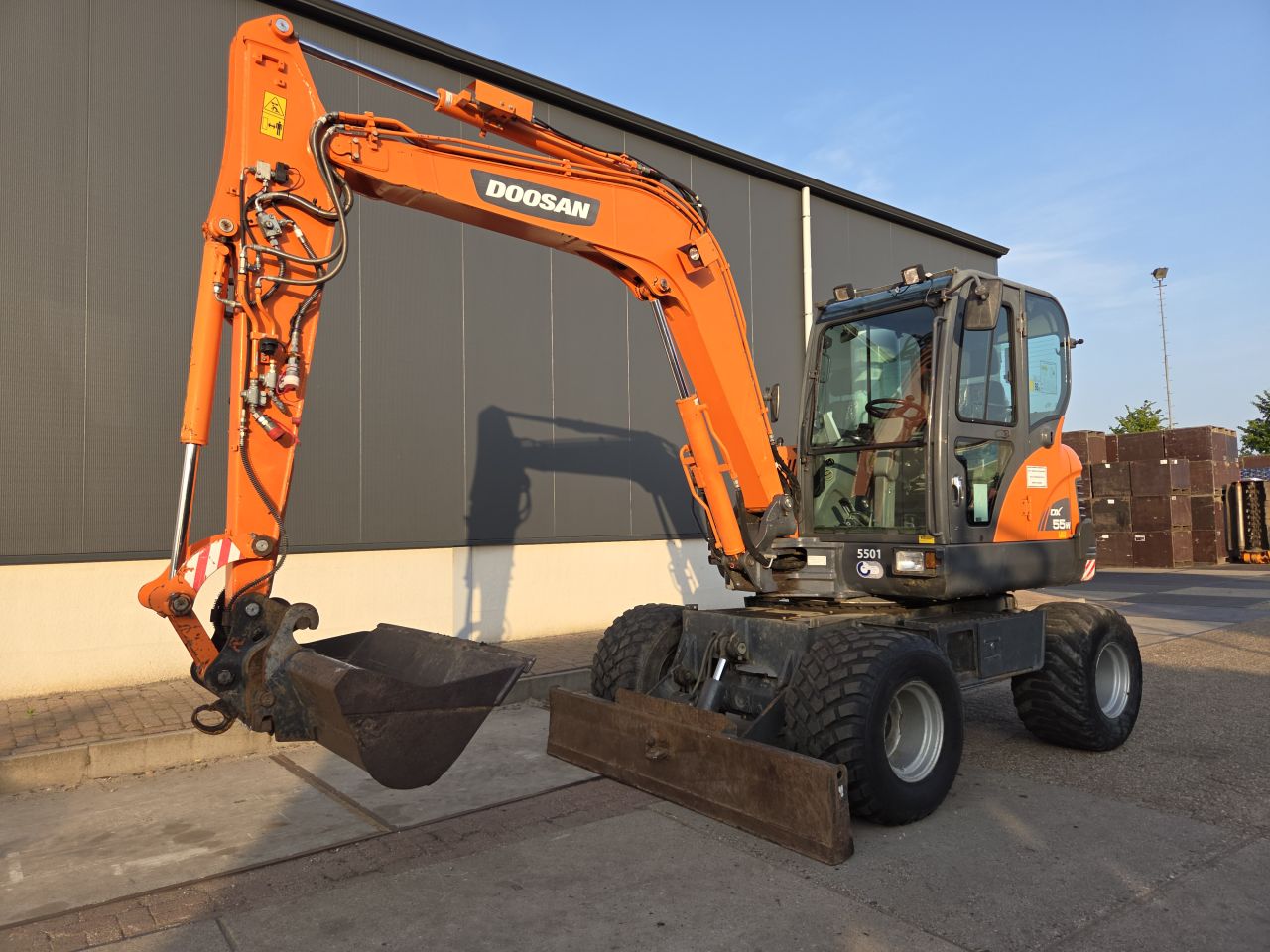 Doosan DX55W