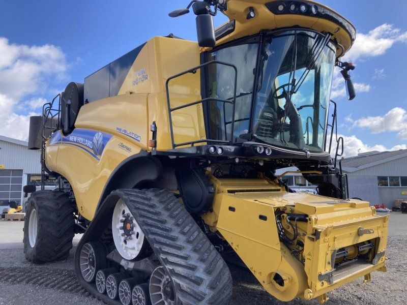 New Holland CR9.90 ST5 Track