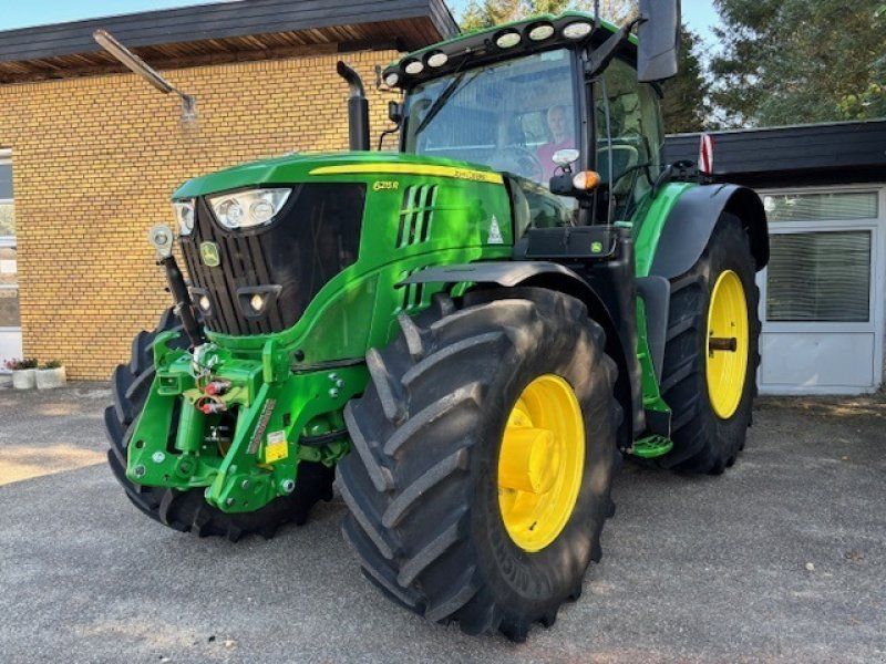 John Deere 6215R Autopower m/frontlift