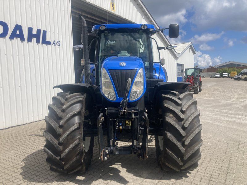 New Holland T7.220 CLASSIC