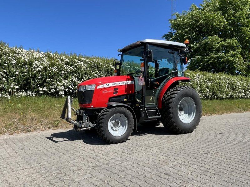 Massey Ferguson 1765M HC
