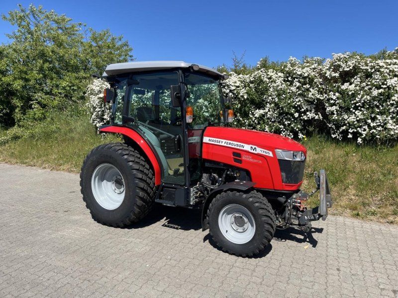 Massey Ferguson 1765M HC