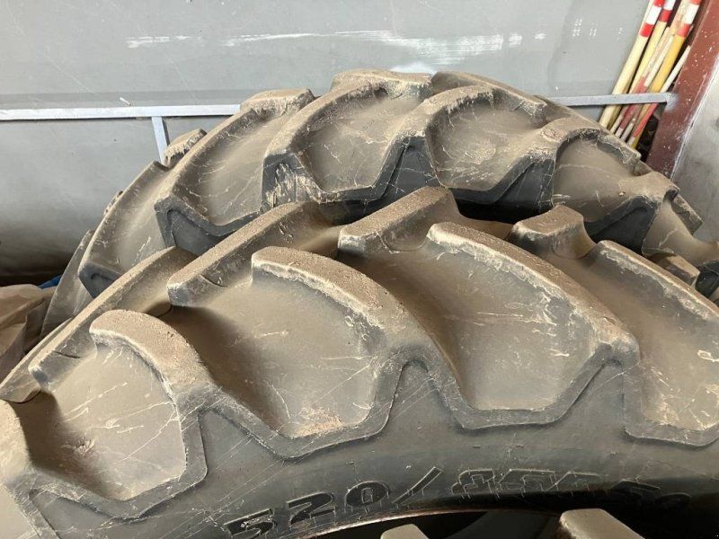 Ukent 520/85R50