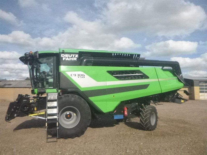 Deutz-Fahr C9306 TSB KUN 911 timer. Årgang .