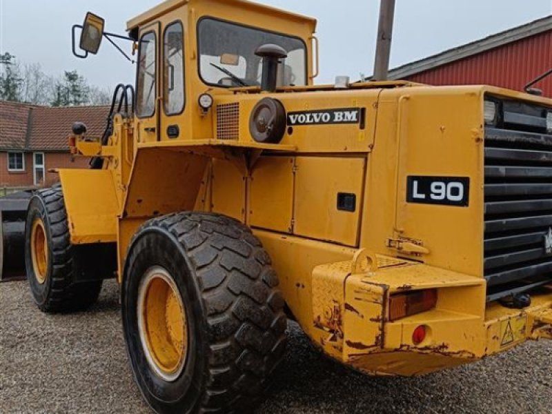 Volvo L 90