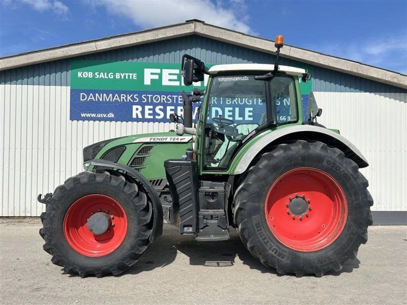 Fendt 724 Vario SCR Profi Plus