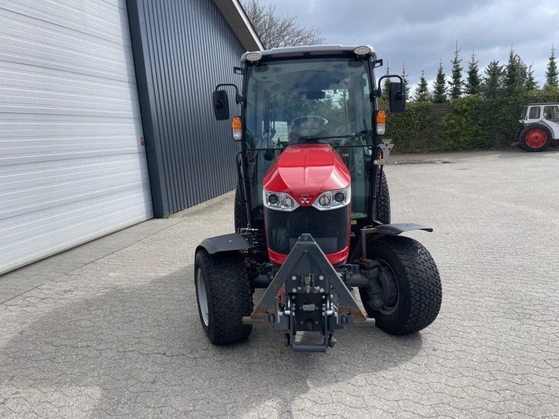 Massey Ferguson 1765M HC