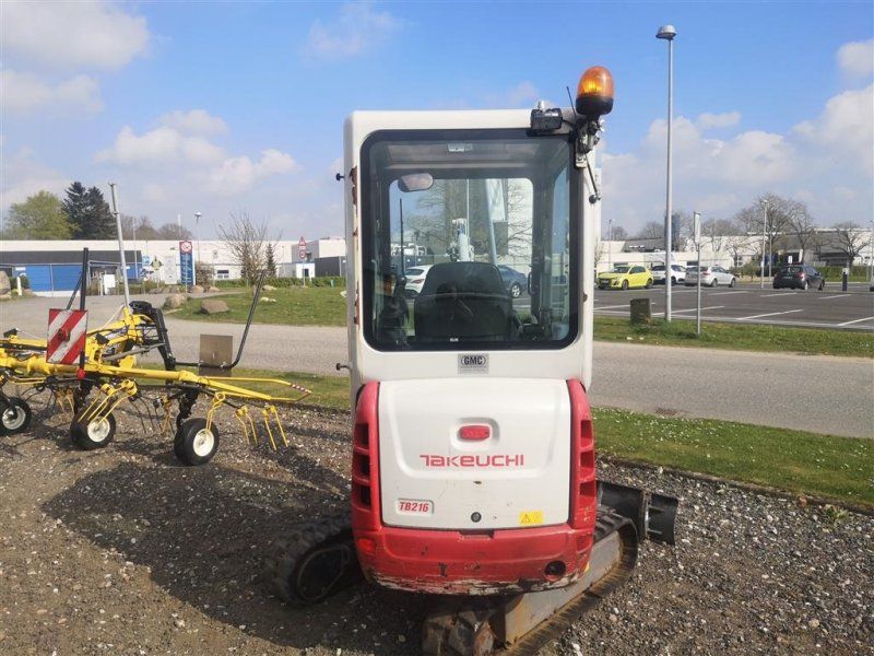 Takeuchi TB216 PowerTilt