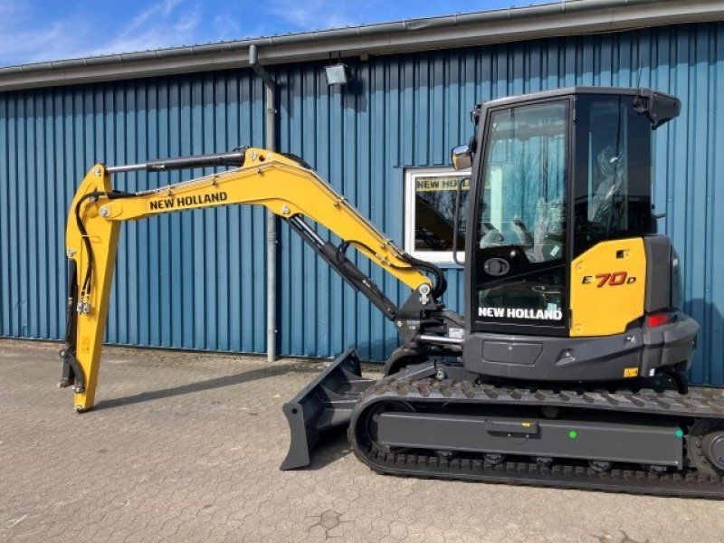 New Holland E70D minigraver