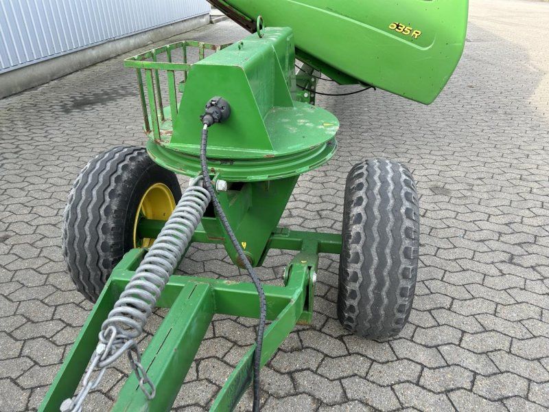 John Deere 635R