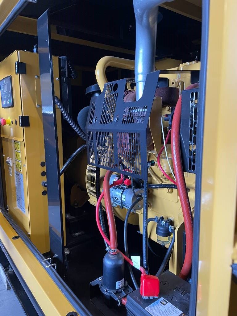 CAT DE65E0 - 65 kVA Generator - DPX-18010