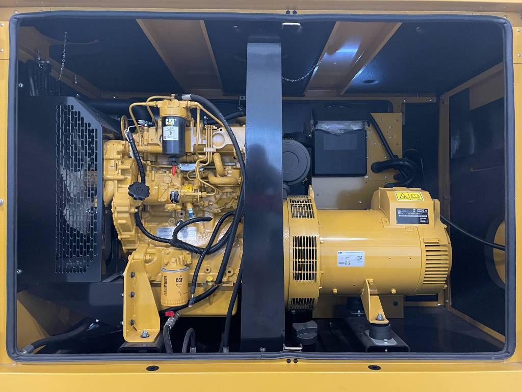 CAT DE65E0 - 65 kVA Generator - DPX-18010