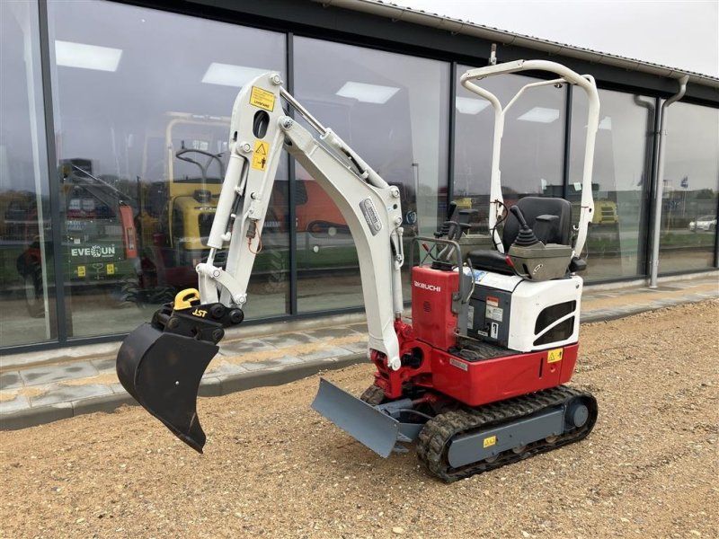 Takeuchi TB210R