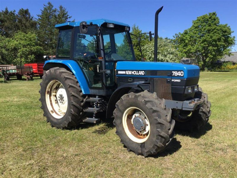 New Holland 7840 SLE