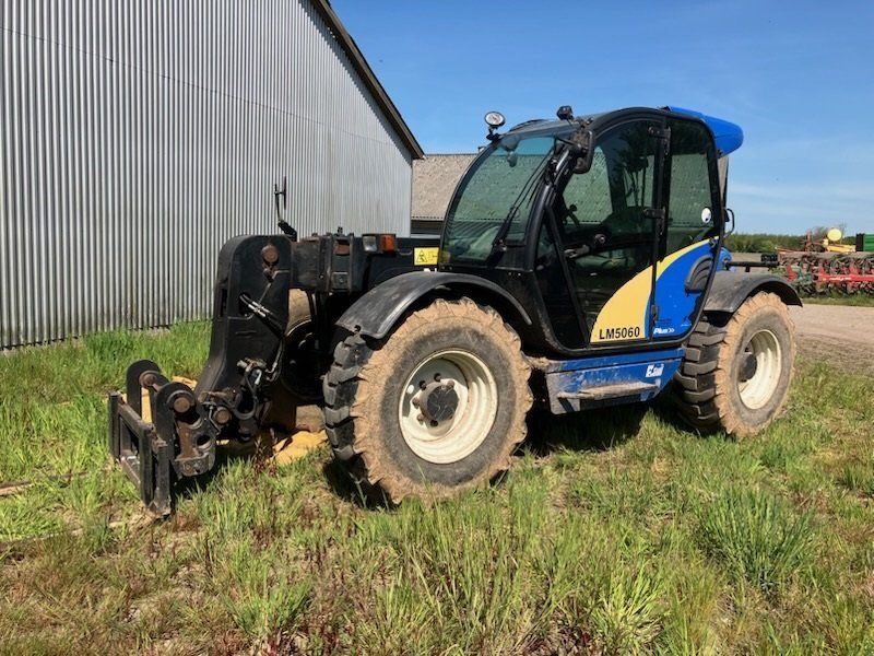 New Holland LM5060