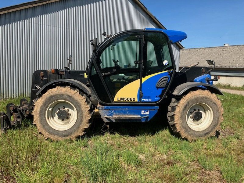New Holland LM5060