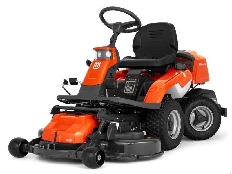 Husqvarna R216T AWD 103 KLIP