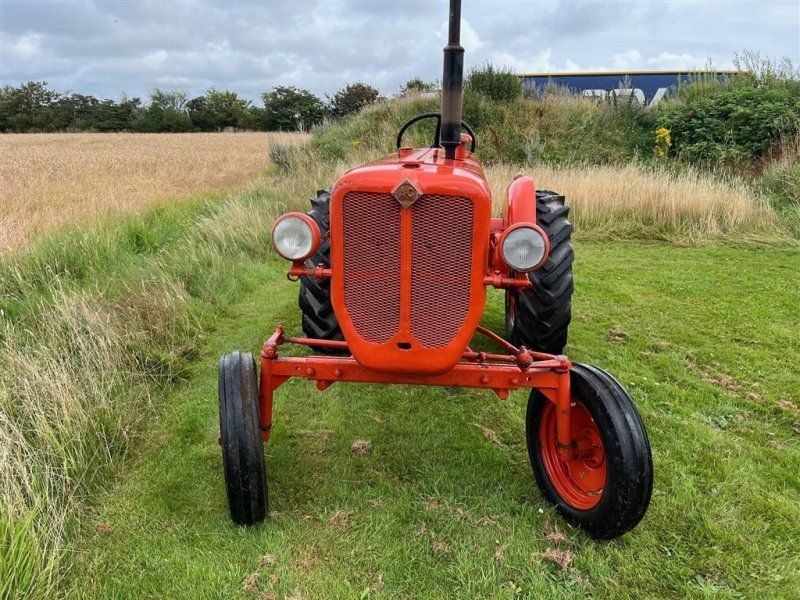 Allis-Chalmers F272